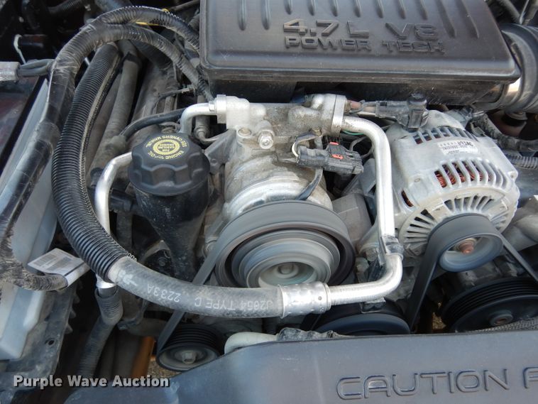 image for item DF4168 2004 Jeep Grand Cherokee SE  SUV