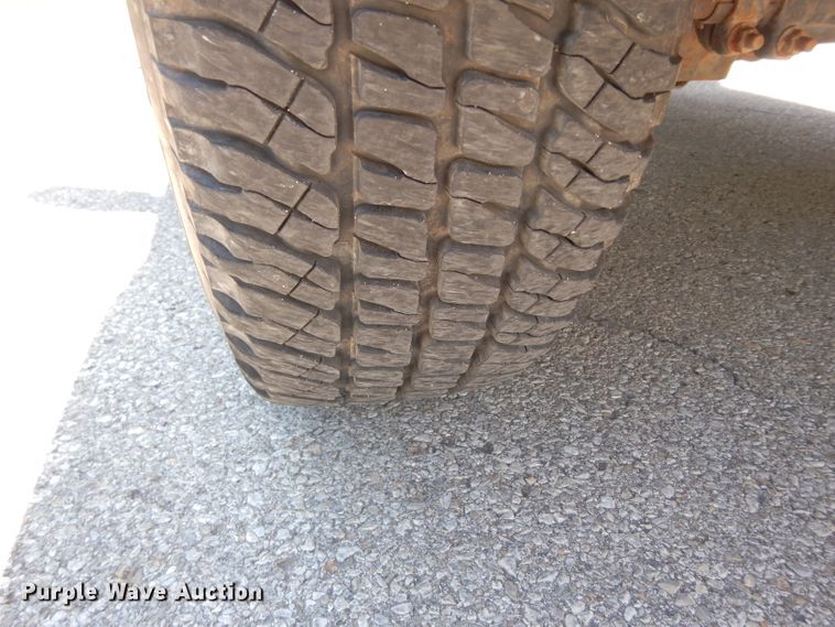 image for item DF4168 2004 Jeep Grand Cherokee SE  SUV