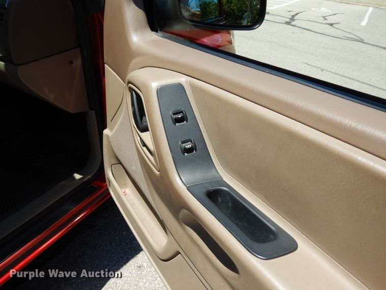 image for item DF4168 2004 Jeep Grand Cherokee SE  SUV