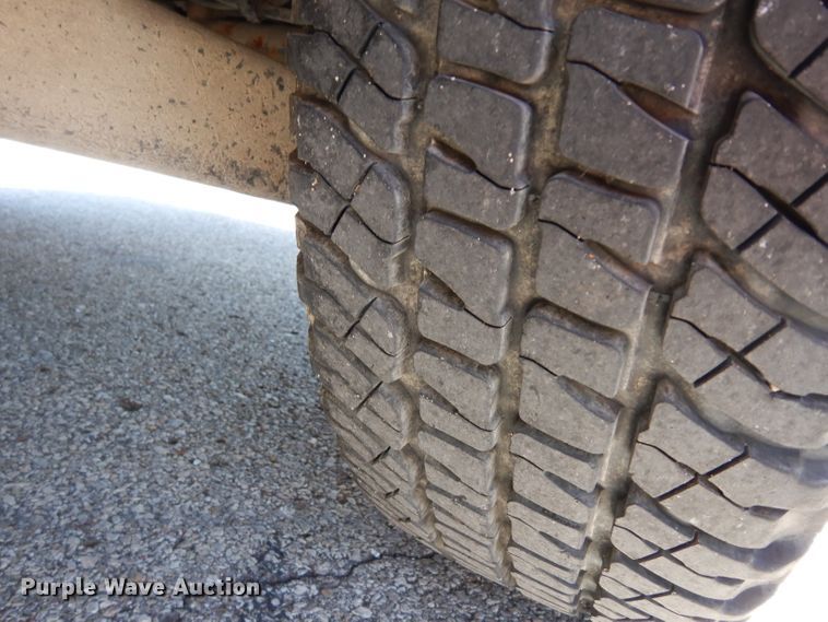 image for item DF4168 2004 Jeep Grand Cherokee SE  SUV