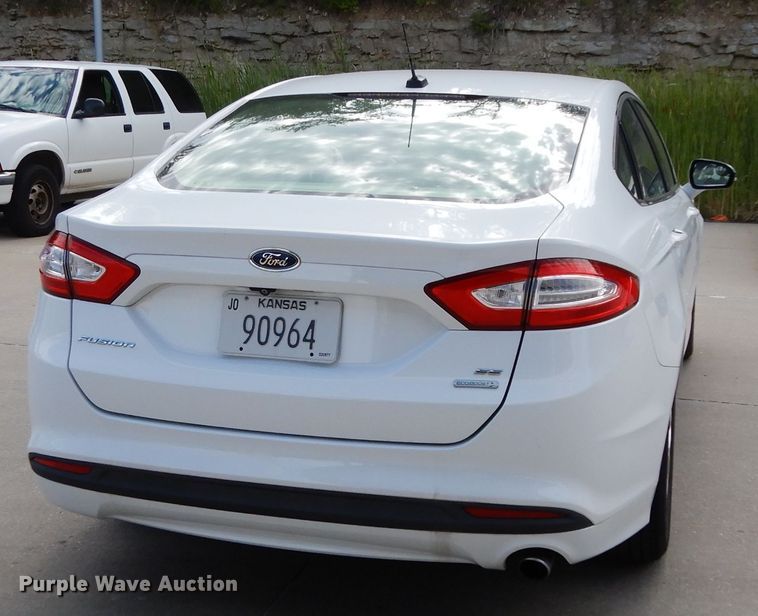 image for item DF4172 2015 Ford Fusion