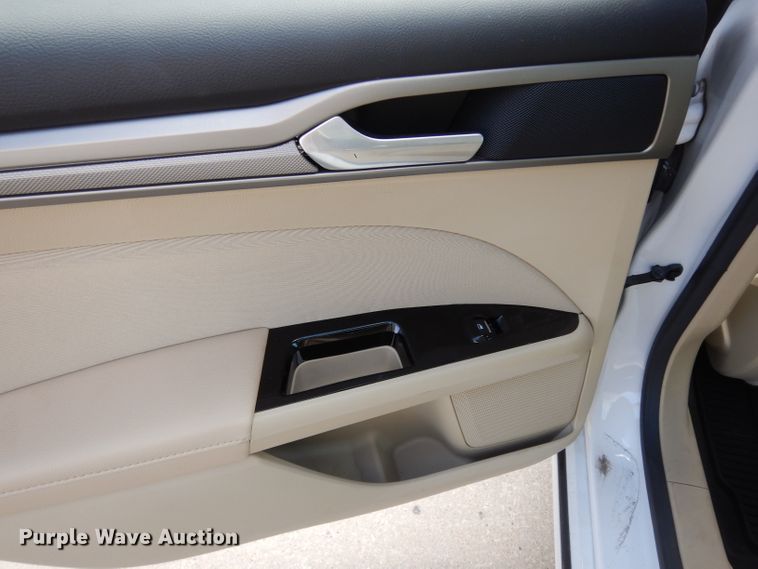 image for item DF4172 2015 Ford Fusion