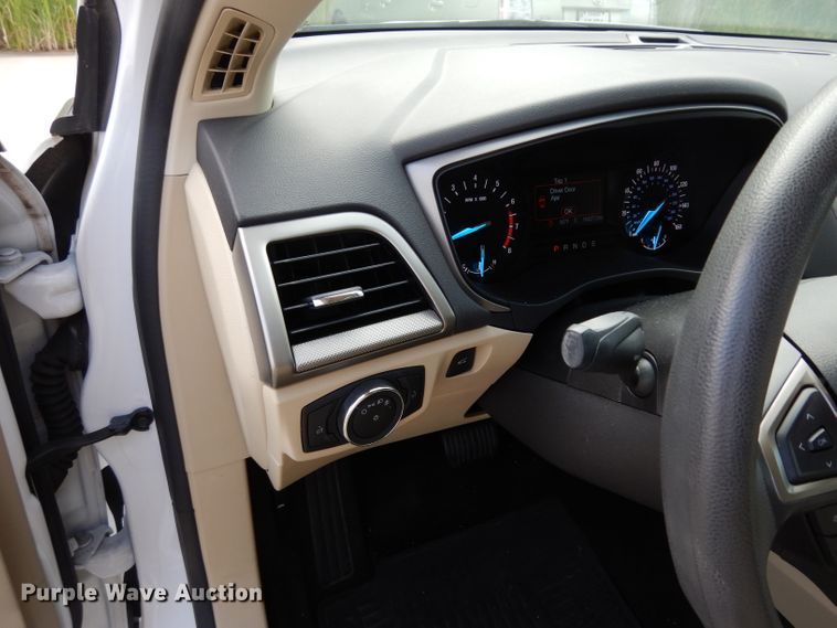 image for item DF4172 2015 Ford Fusion