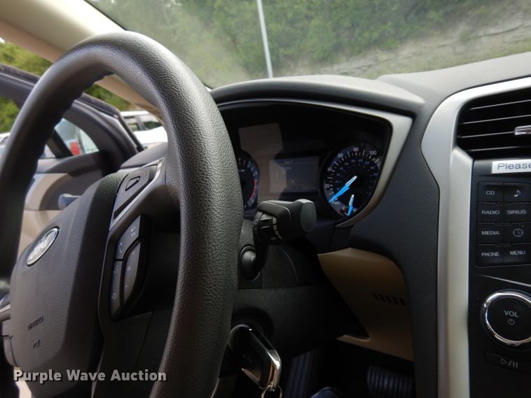 image for item DF4172 2015 Ford Fusion