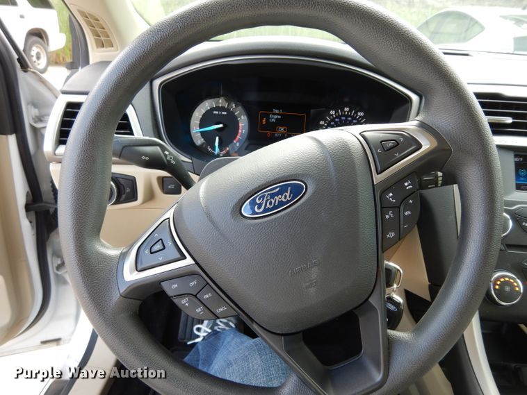 image for item DF4172 2015 Ford Fusion