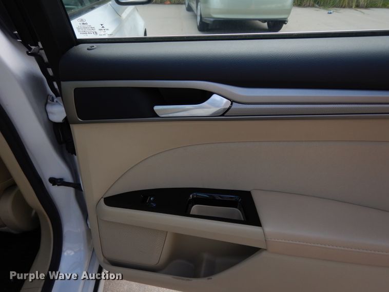 image for item DF4172 2015 Ford Fusion