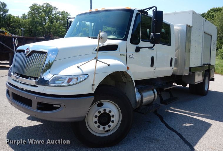 image for item DF4174 2011 International DuraStar 4400  sewer jetter truck