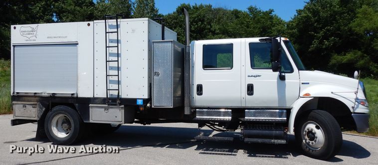 image for item DF4174 2011 International DuraStar 4400  sewer jetter truck