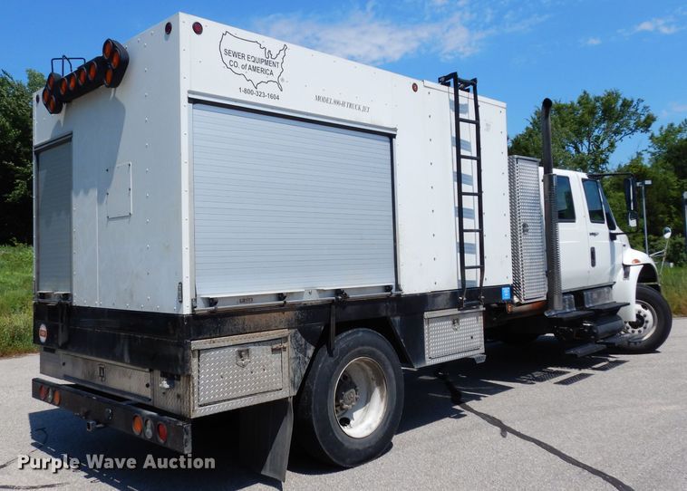 image for item DF4174 2011 International DuraStar 4400  sewer jetter truck