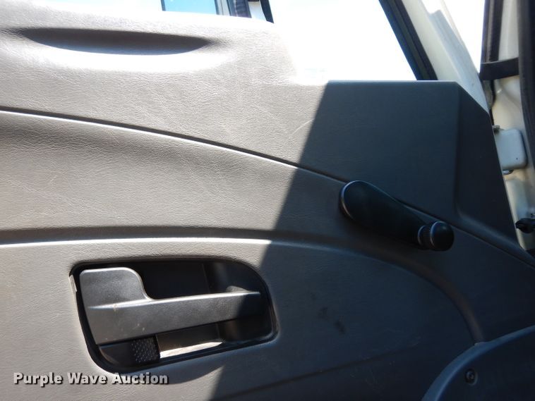 image for item DF4174 2011 International DuraStar 4400  sewer jetter truck