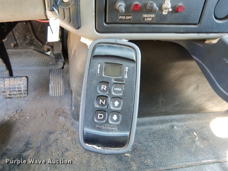 image for item DF4174 2011 International DuraStar 4400  sewer jetter truck