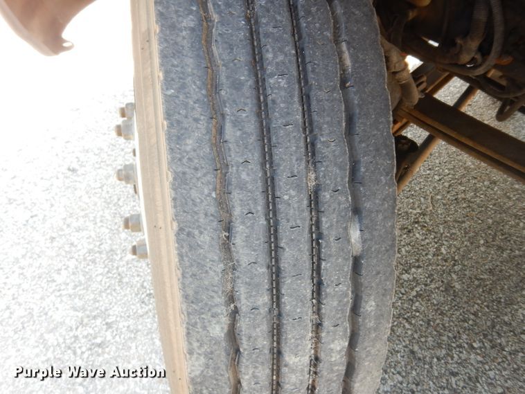 image for item DF4174 2011 International DuraStar 4400  sewer jetter truck