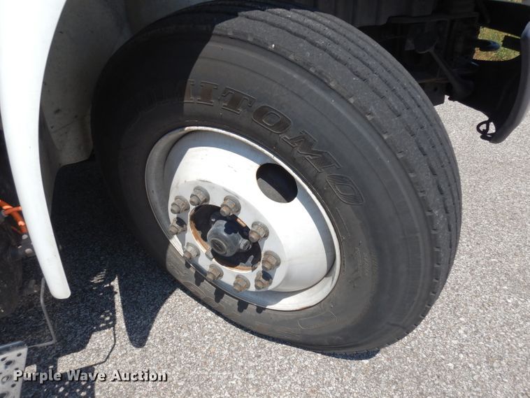 image for item DF4174 2011 International DuraStar 4400  sewer jetter truck