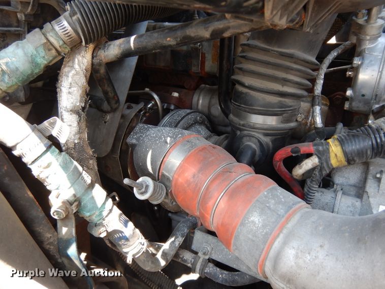 image for item DF4174 2011 International DuraStar 4400  sewer jetter truck