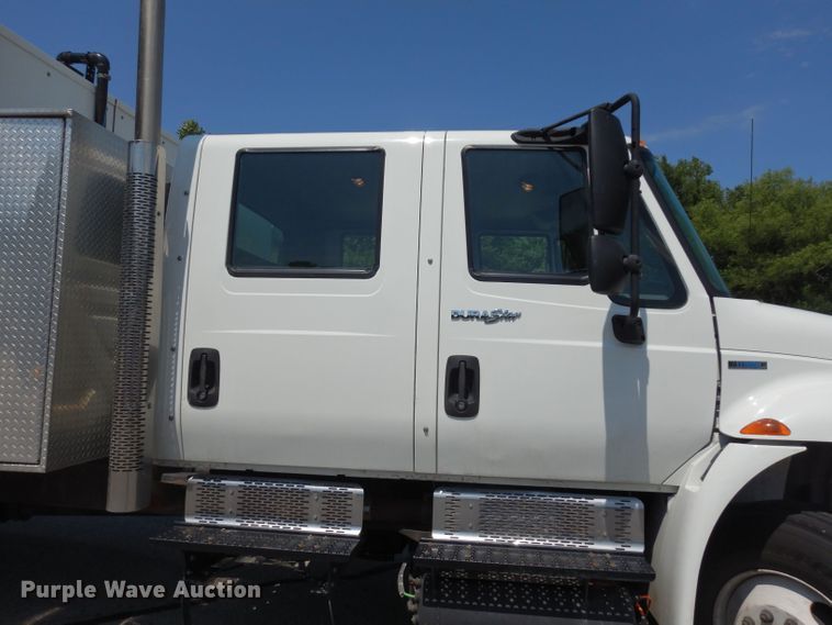 image for item DF4174 2011 International DuraStar 4400  sewer jetter truck