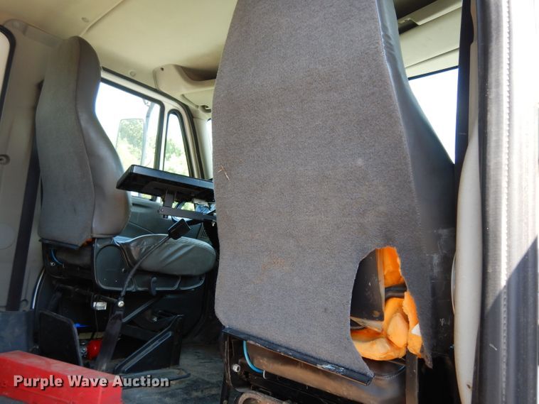 image for item DF4174 2011 International DuraStar 4400  sewer jetter truck