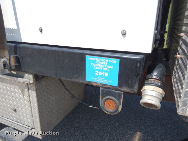 image for item DF4174 2011 International DuraStar 4400  sewer jetter truck