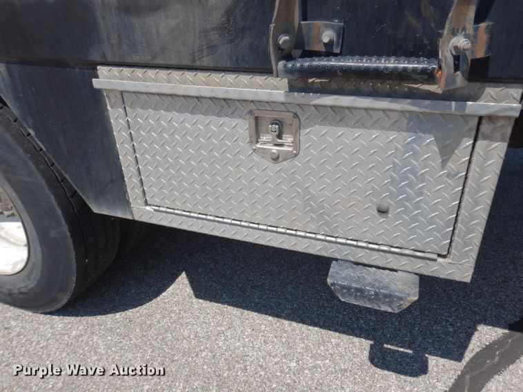 image for item DF4174 2011 International DuraStar 4400  sewer jetter truck