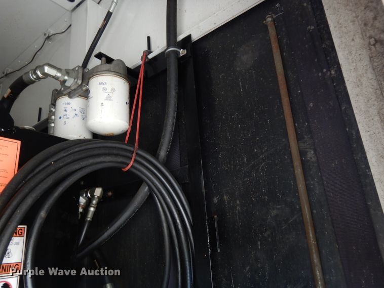 image for item DF4174 2011 International DuraStar 4400  sewer jetter truck