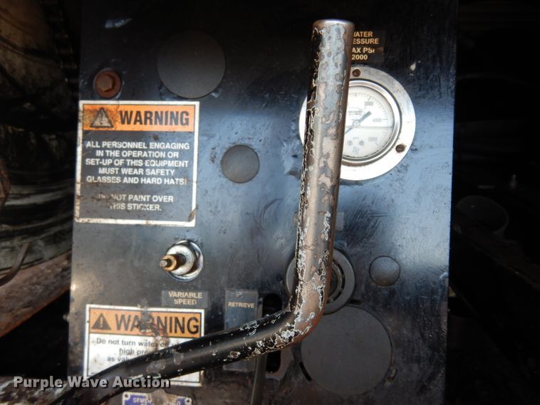 image for item DF4174 2011 International DuraStar 4400  sewer jetter truck