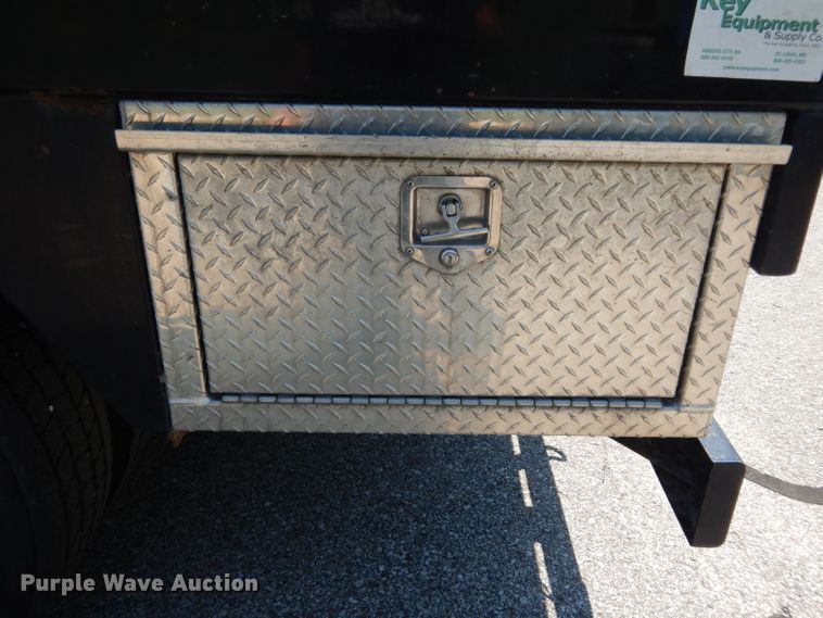 image for item DF4174 2011 International DuraStar 4400  sewer jetter truck