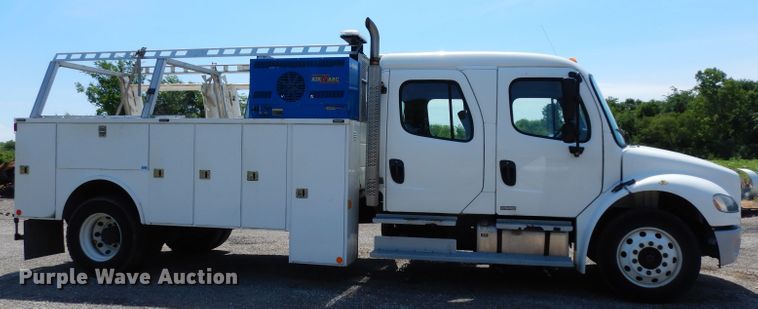 image for item DF4181 2009 Freightliner Business Class M2  service truck