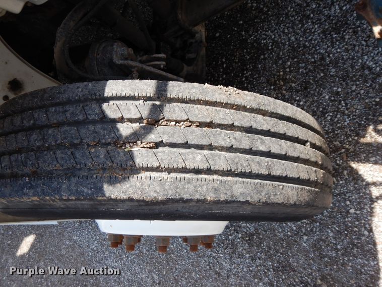 image for item DF4181 2009 Freightliner Business Class M2  service truck