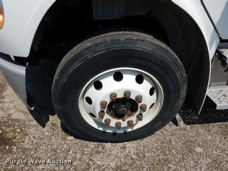 image for item DF4181 2009 Freightliner Business Class M2  service truck