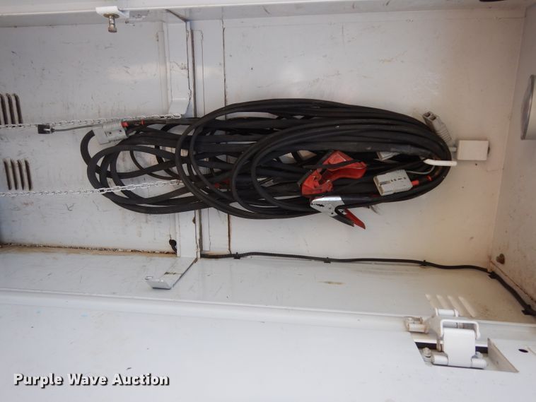 image for item DF4181 2009 Freightliner Business Class M2  service truck