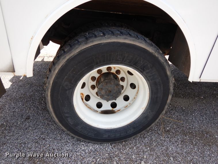 image for item DF4181 2009 Freightliner Business Class M2  service truck