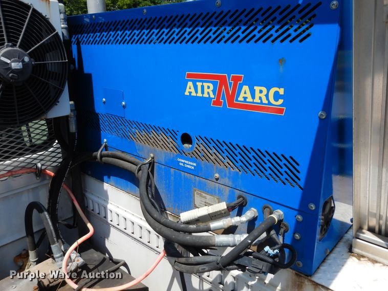 image for item DF4181 2009 Freightliner Business Class M2  service truck