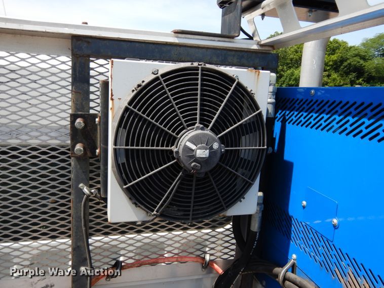 image for item DF4181 2009 Freightliner Business Class M2  service truck