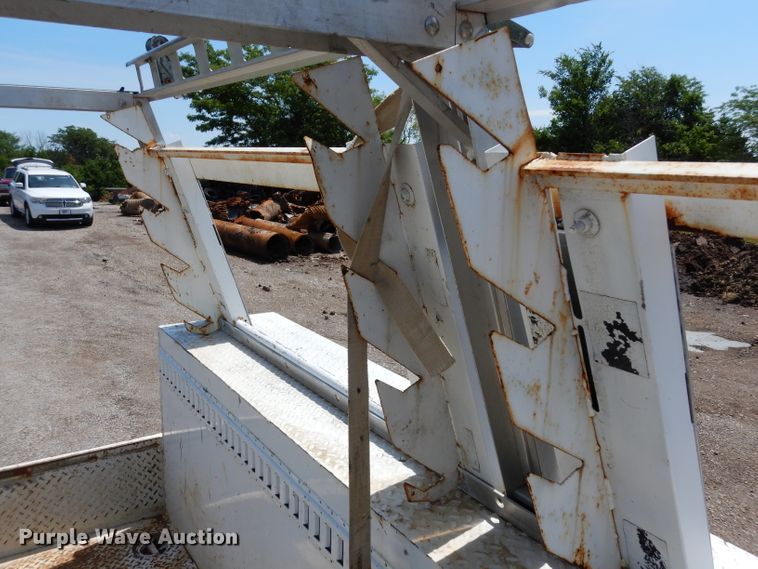 image for item DF4181 2009 Freightliner Business Class M2  service truck