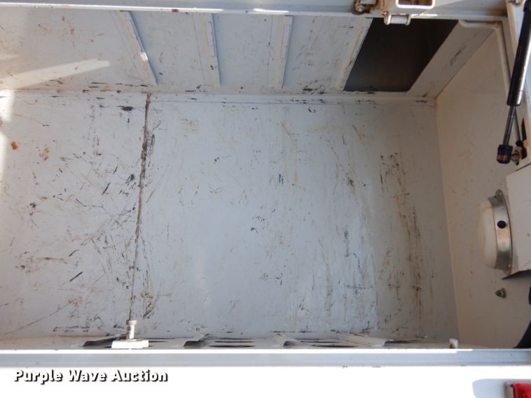 image for item DF4181 2009 Freightliner Business Class M2  service truck