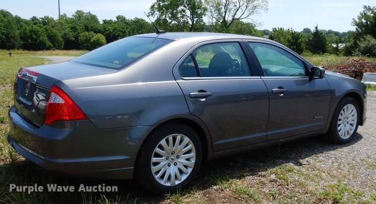 image for item DF4183 2010 Ford Fusion