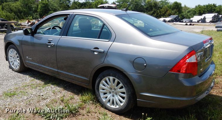 image for item DF4183 2010 Ford Fusion