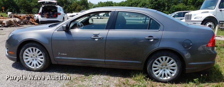 image for item DF4183 2010 Ford Fusion