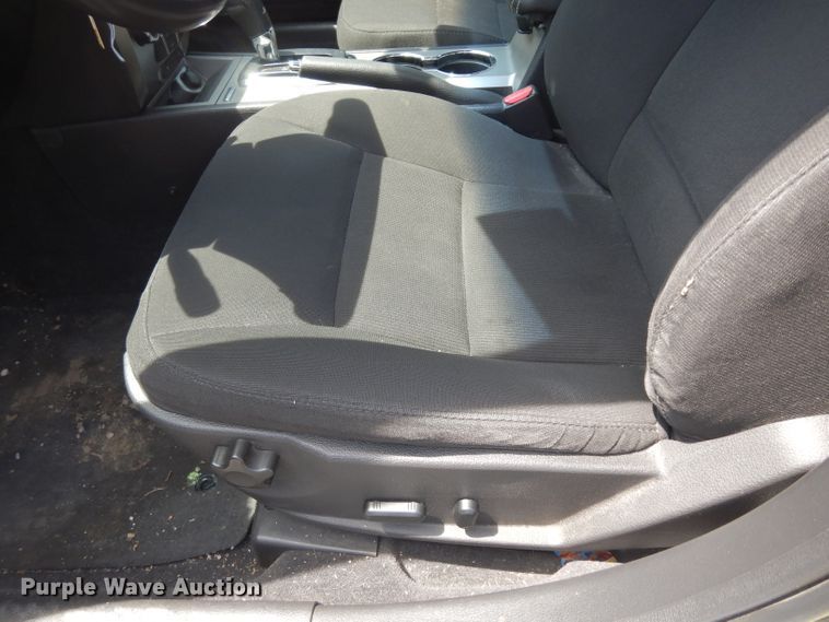 image for item DF4183 2010 Ford Fusion