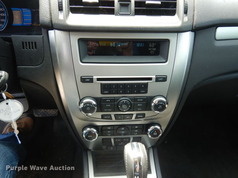 image for item DF4183 2010 Ford Fusion