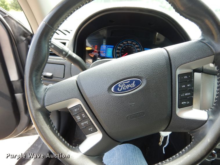 image for item DF4183 2010 Ford Fusion