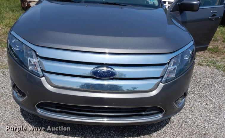 image for item DF4183 2010 Ford Fusion