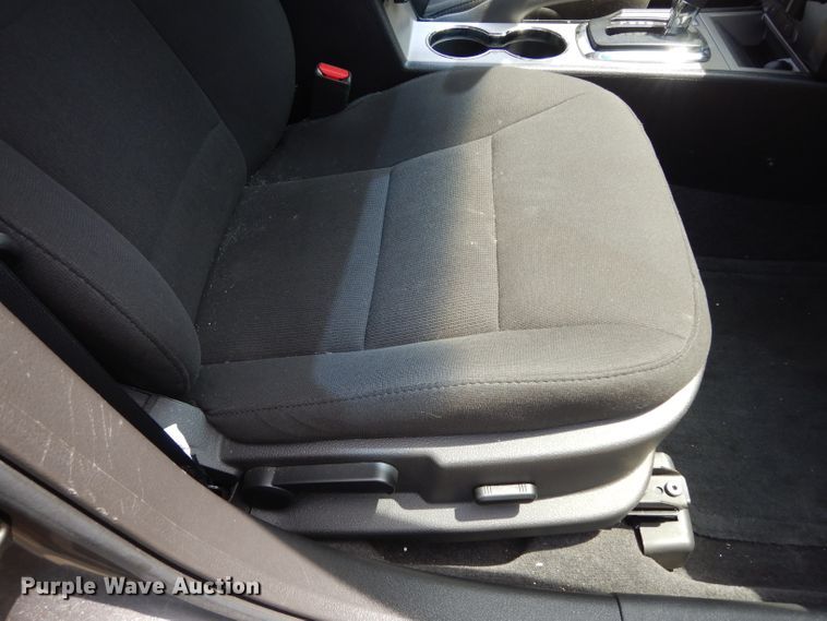 image for item DF4183 2010 Ford Fusion