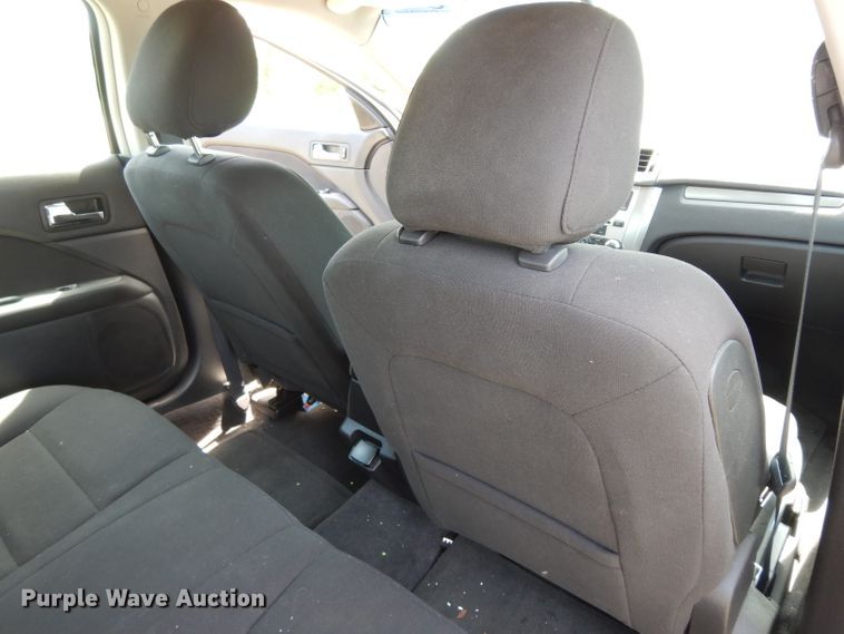 image for item DF4183 2010 Ford Fusion