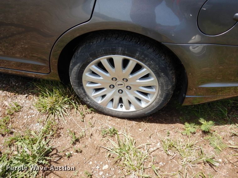 image for item DF4183 2010 Ford Fusion