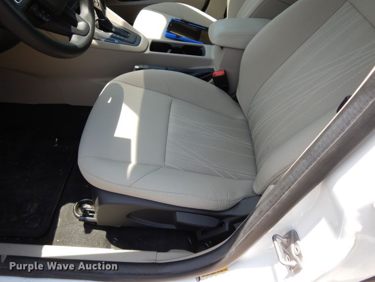 image for item DF4187 2017 Ford Focus SE