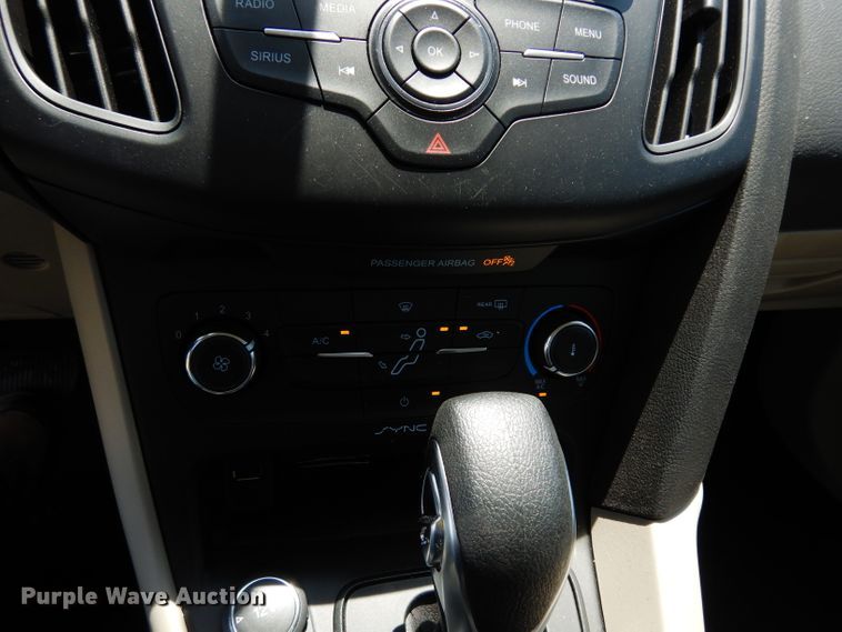 image for item DF4187 2017 Ford Focus SE