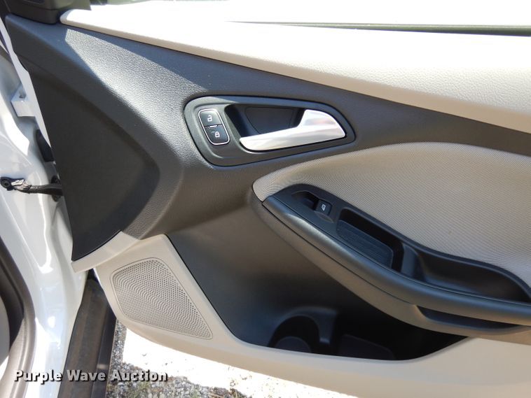 image for item DF4187 2017 Ford Focus SE