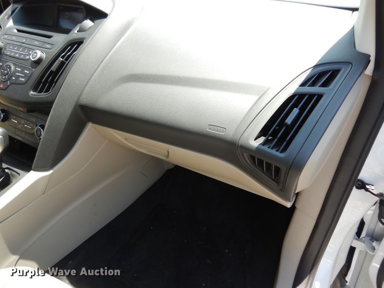 image for item DF4187 2017 Ford Focus SE