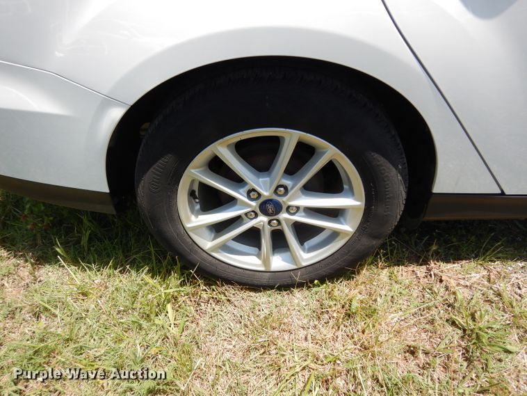 image for item DF4187 2017 Ford Focus SE