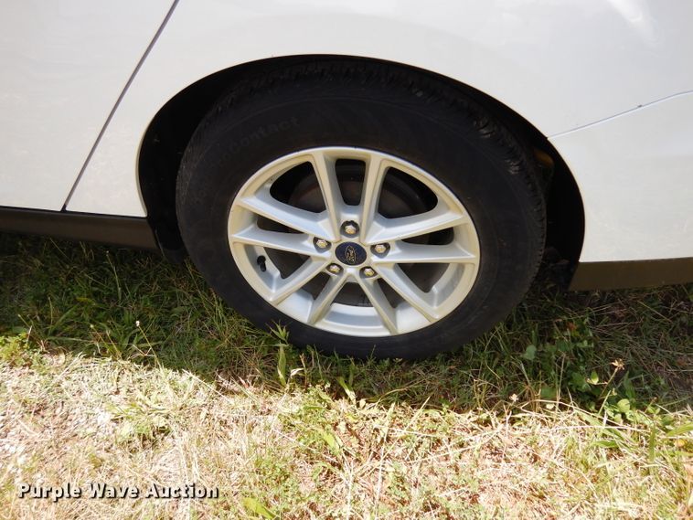 image for item DF4187 2017 Ford Focus SE